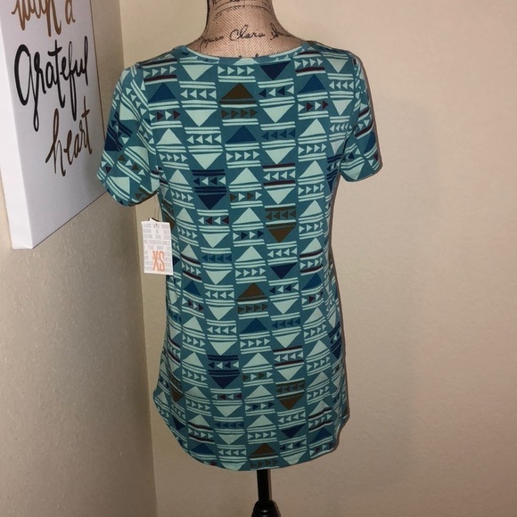 NWT LuLaRoe Discontinued Classic T - Picture 2 of 7